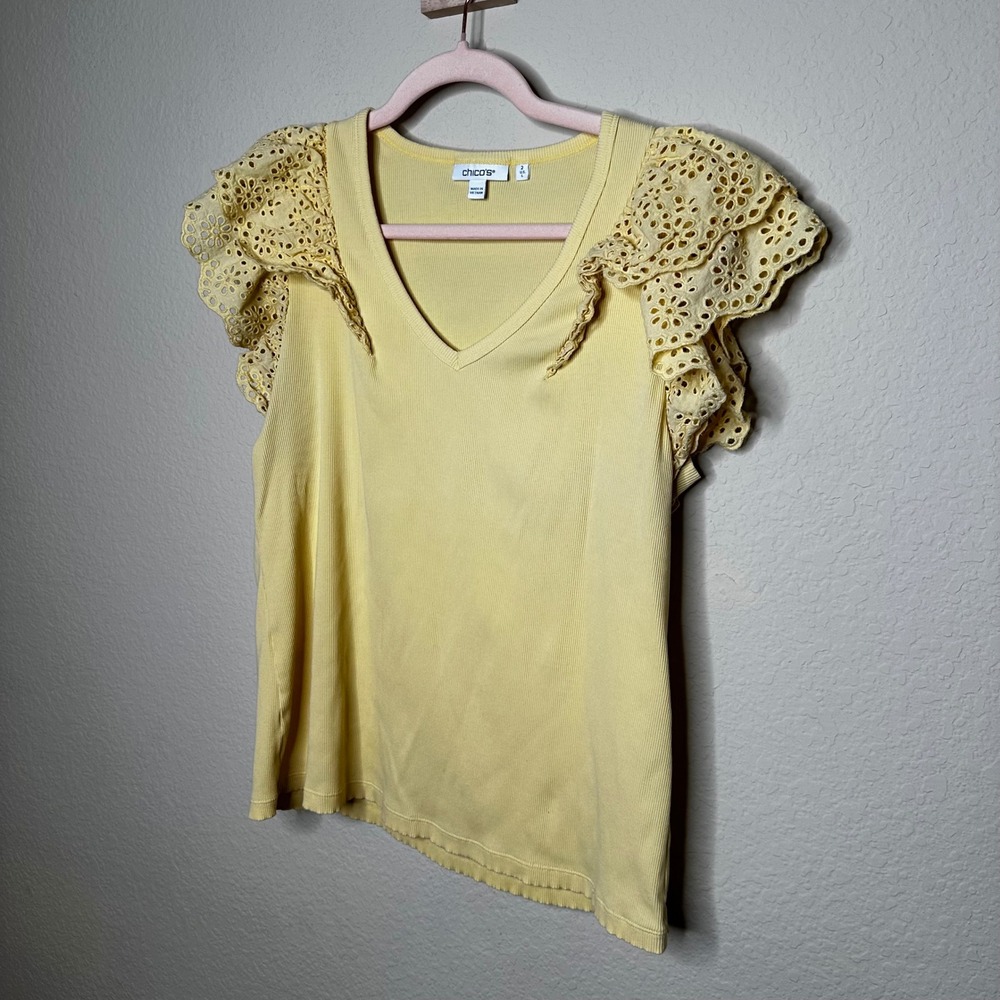 Chicos‎ Yellow Ribbed V-Neck Top Eyelet Lace Flutter Sleeve Size 2 Large